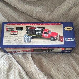 1996 MOBIL Limited Edition Collectible Truck